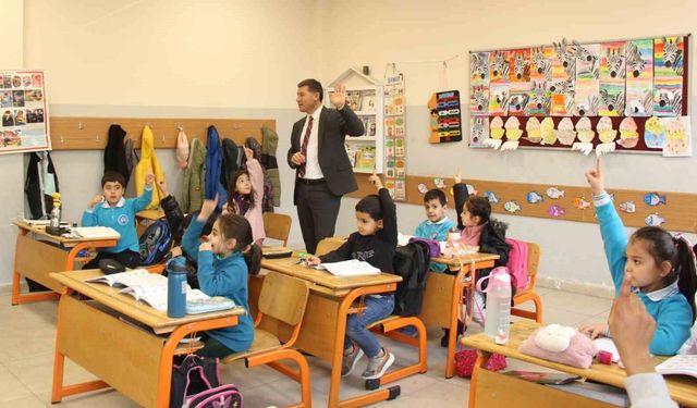 Cizre Milli Eğitim Müdürü okullarda incelemelerde bulundu