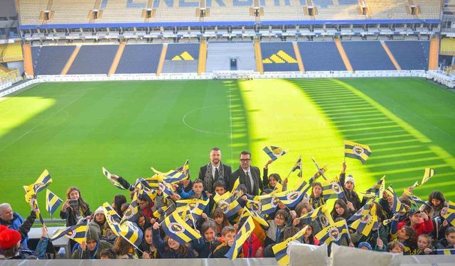 Denizlili öğrenciler Saraçoğlu'nda geleceğe sarı lacivert izler bıraktı