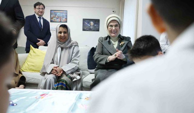 Emine Erdoğan: 'Gazze'de iki senede 54 bine yakın çocuk yetim kaldı'