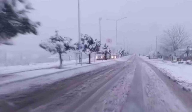 Gölbaşı ilçesinde yoğun kar yağışı