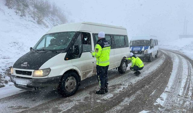 Jandarmadan sürücülere hayati uyarılar