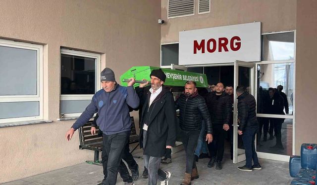 Kafası bazaya sıkışan minik Amine öldü