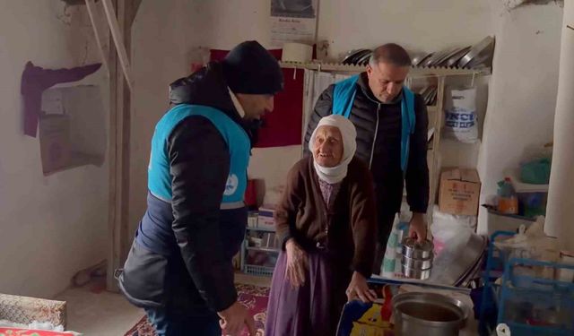 Kahta'da yaşlı ve engelli vatandaşlara sıcak yemek desteği