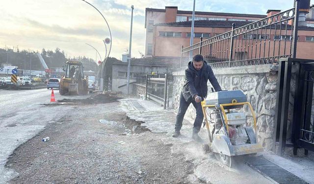 Karabük'te yol ve kaldırım seferberliği devam ediyor