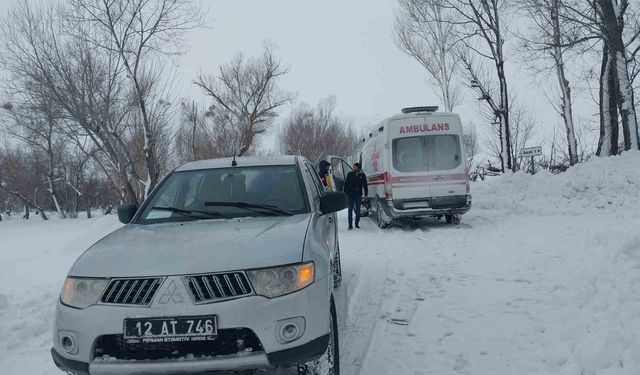 Karlı yollar aşıldı, kalp hastası muhtar için ekipler seferber oldu