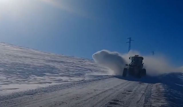 Kars Özel İdaresi bin saatlik çalışmayla kapalı köy yolu bırakmadı