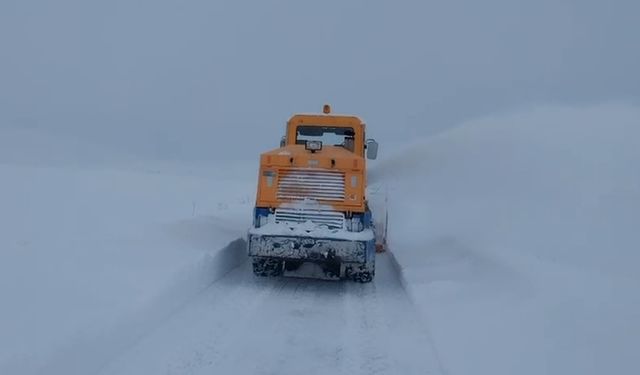 Kars'ta 143 köy yolu ulaşıma kapandı