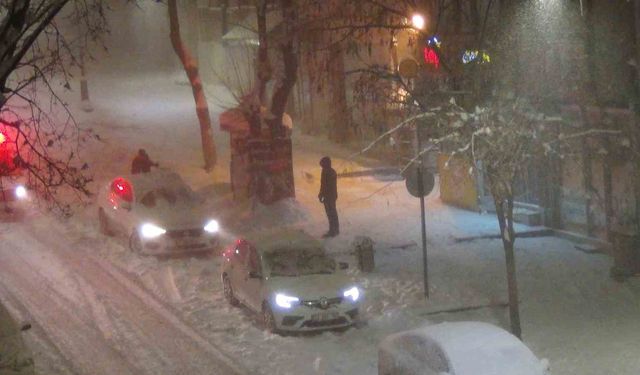 Kars'ta beyaz esaret: Tipiden göz gözü görmüyor