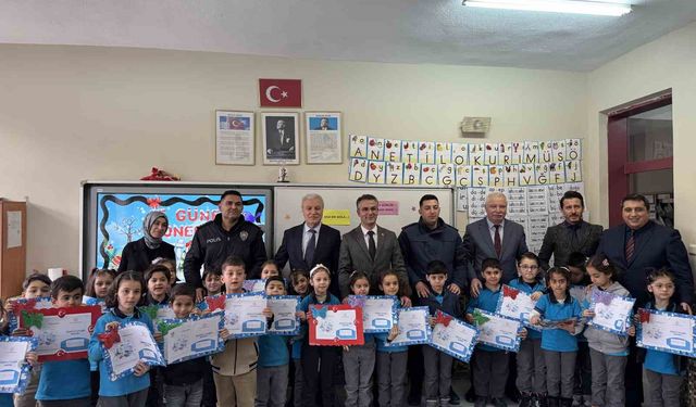 Kulu'da 7 bin 600 öğrenci karne aldı