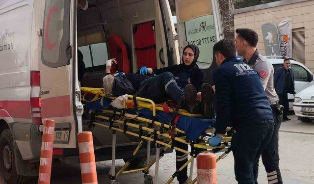 Makineye sıkışan işçi ağır yaralandı