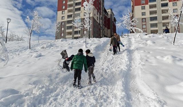 Muş'ta eğitime 1 gün ara verildi