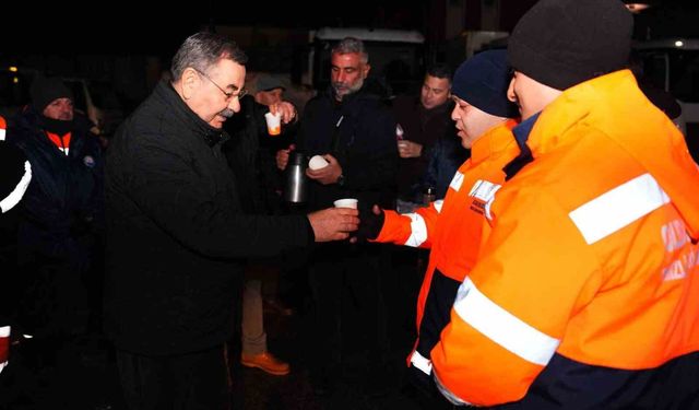 Odabaşı'dan karla mücadele ekiplerine ziyaret