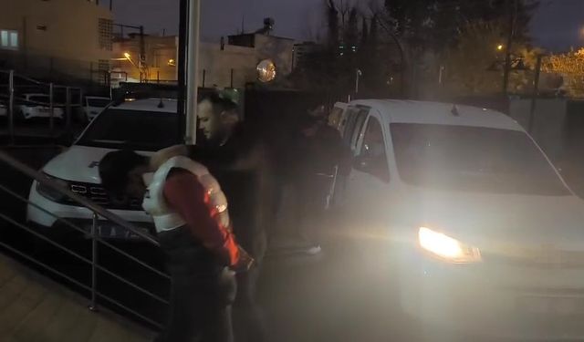 Parfüm hırsızları adli kontrol şartıyla serbest kaldı