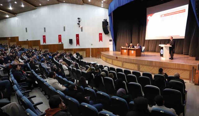 Rektör Prof. Dr. Göktaş, akademik personelle bir araya geldi