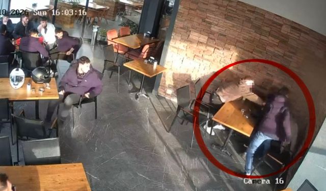 Samsun'da fırında bıçaklı saldırı kamerada: 2 yaralı