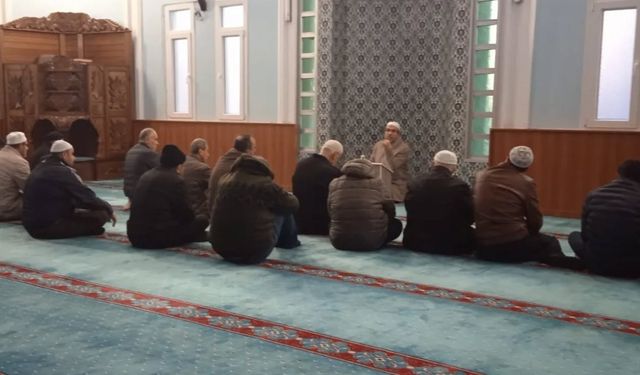 Söke'de Hacı Ahmet Özbaş Camii'nde sabah namazı buluşması