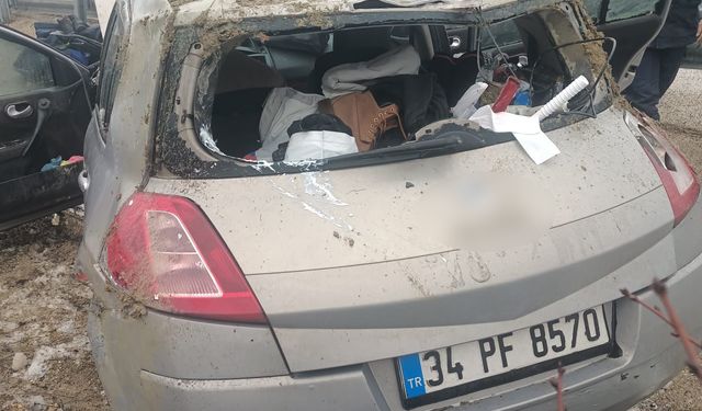 Takla atan otomobilin sürücüsü yaralandı