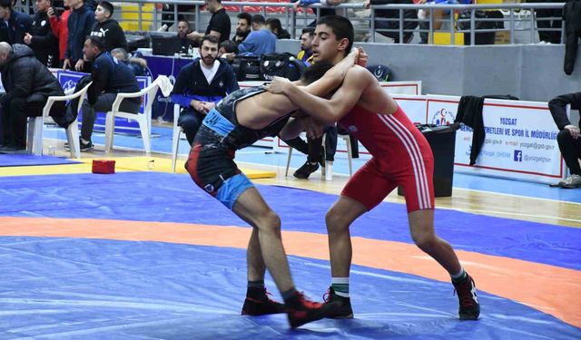 U17 Güreş Grup Müsabakaları, Yozgat'ta tamamlandı