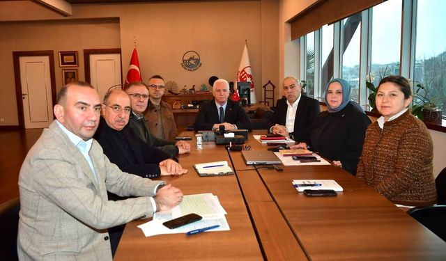 Vali Davut Gül başkanlığında Fatih'te kültürel mirasın korunması değerlendirme toplantısı düzenlendi