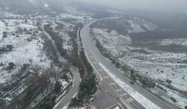 Yalova'da kar yağışı