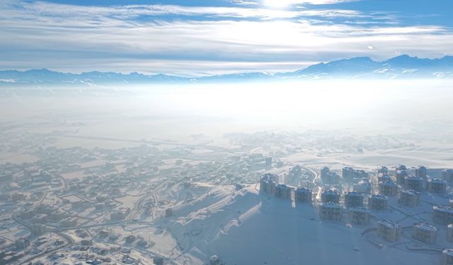 Yüksekova'da yoğun sis: Ankara-Yüksekova uçuşları iptal edildi