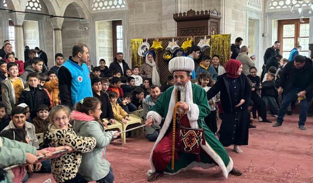 Babaeski'de çocuklar Nasreddin Hoca ile buluştu