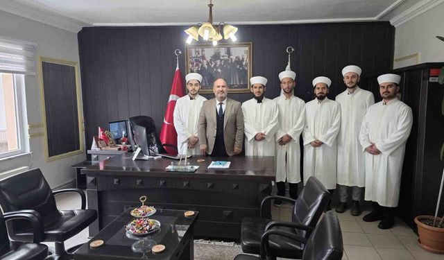 Çan'da yeni atanan din görevlilerine sarık ve cübbe giydirme merasimi düzenlendi