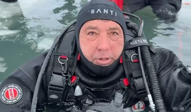 Çıldır Gölü'nde 6 Şubat depremi anısına dalış yaptılar