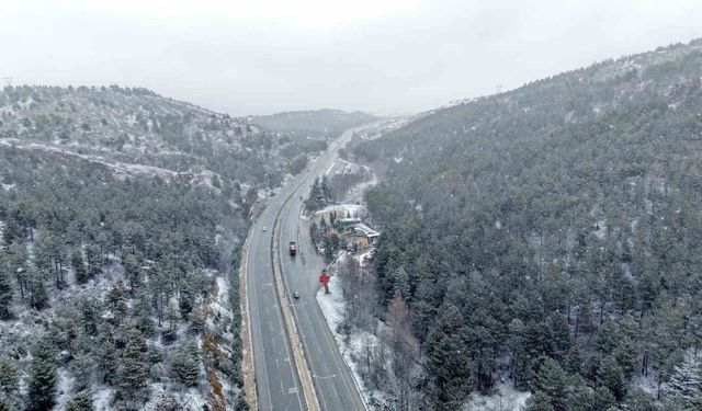 Çorum'da kar yağışı etkili oluyor