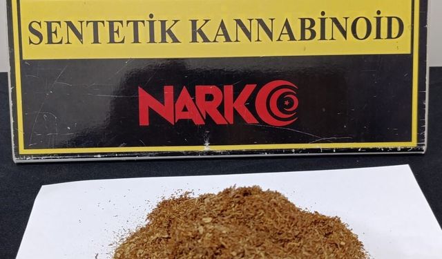 Dur ihtarına uymayan araçtan uyuşturucu çıktı