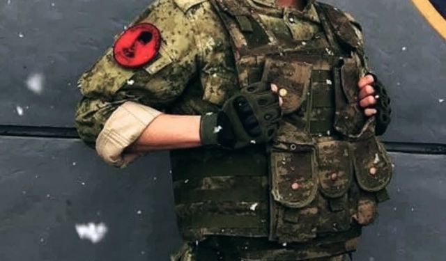 Genç astsubay kalbine yenik düştü