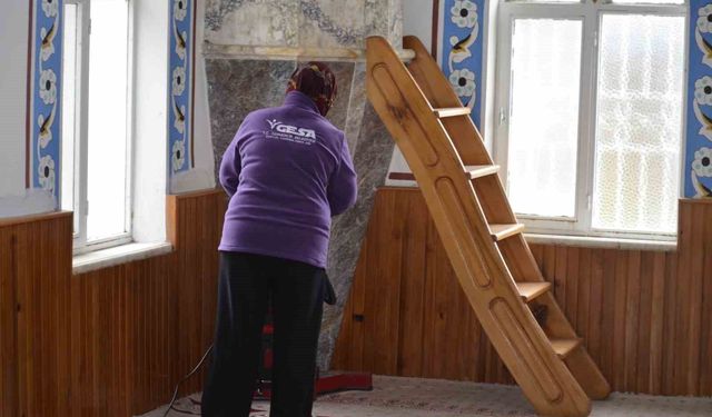 Germencik'te Ramazan ayı öncesi camiler temizlendi