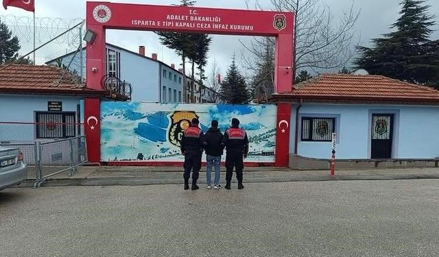Isparta'da 18 suçtan 27 yıl 9 ay hapis cezası bulunan şahıs yakalandı