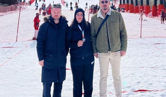 Kafkas Üniversitesi'nden ÜNİLİG Kar Boccesi Türkiye Şampiyonası'nda çifte başarı