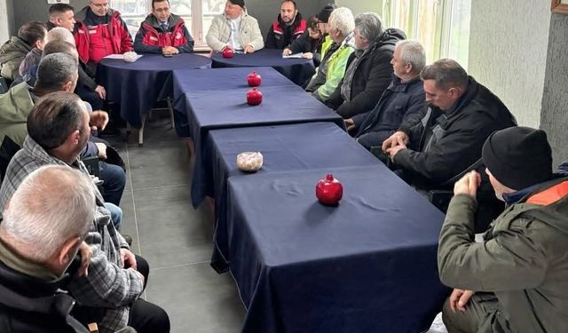 Kepez'de yaşanan yoğun yağışlar nedeniyle mağduriyet yaşayan balıkçılarla bir araya gelindi