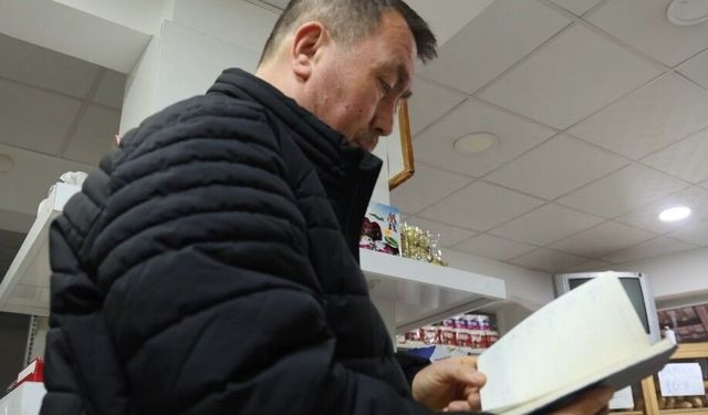 Kırşehir'de 33 yıllık Ramazan geleneği: Mahalle bakkalından ihtiyaç sahiplerine gıda desteği