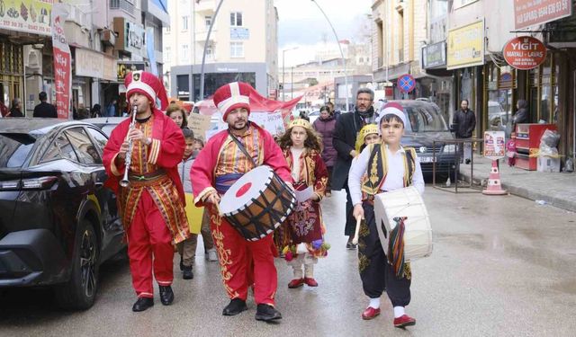 Öğrencilerden 11 ayın sultanı Ramazan'a coşkulu karşılama