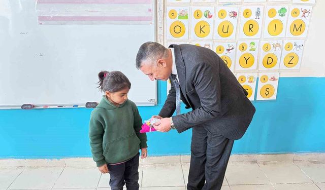 Patnos'ta öğretmenlerden örnek dayanışma