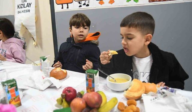 Sındırgı'da Geleneksel Çocuk İftarı gerçekleşti