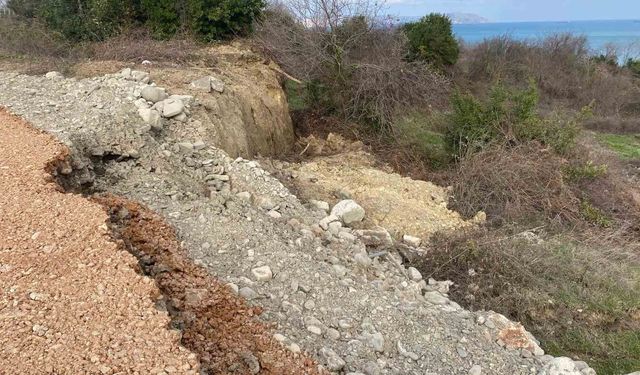 Sinop'ta heyelan sonrası evlerine su ulaşmayan vatandaşlardan tepki