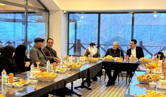 Susuz'da şehit aileleri ve gaziler onuruna iftar programı düzenlendi