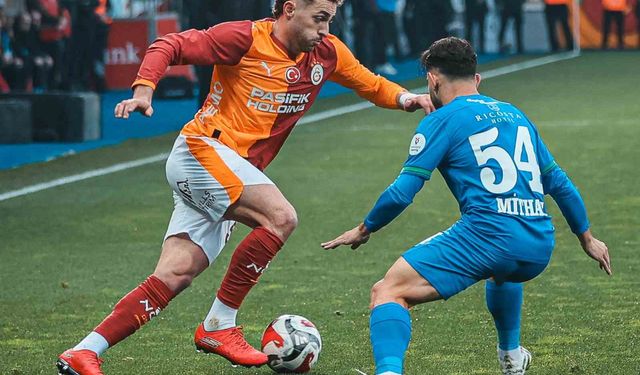 Trendyol Süper Lig: Çaykur Rizespor: 0 - Galatasaray: 1 (İlk yarı)