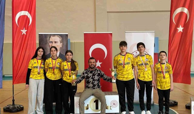 Türkeli, ilden 4 kupa ve 13 madalya ile döndü