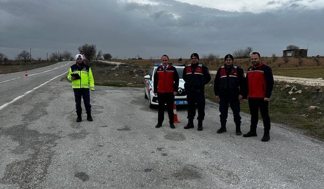 Uşak'ta hayvan sevkiyatlarına yönelik yol denetimi