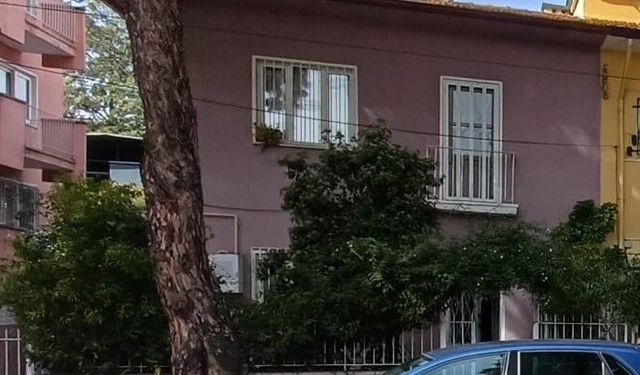 Yaşlı çift evinde bıçaklanarak öldürülmüştü: 'Evde boş altın keseleri bulundu'