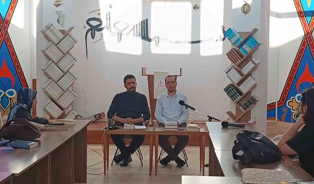 Afyonkarahisar'da '6 Kitap 6 Konu Tahlil Serisi' programı