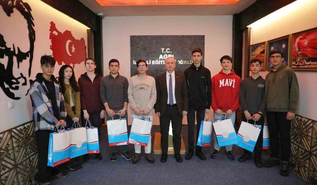 Ağrı, TÜBİTAK 2204-A Bölge Finali'nde 4 derece elde etti