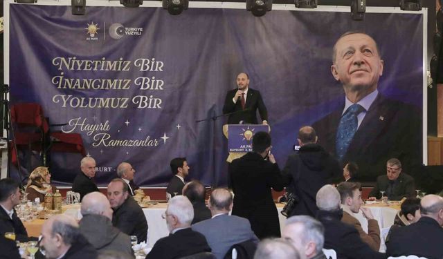 AK Parti Teşkilatı Bayburt'ta iftar sofrasında bir araya geldi