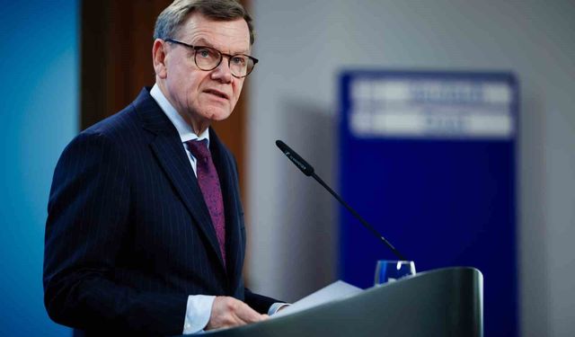 Almanya Dışişleri Bakanı Wadephul: 'İran'da kontrollü bir rejim değişikliği gerçekçi olmayan bir fikirdir'