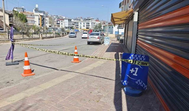 Antalya'da esnaf kavgası kanlı bitti: 1 ölü, 2 yaralı